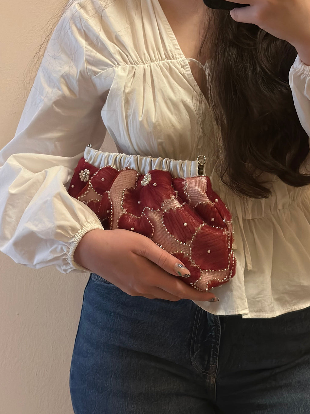 Megan media tulle rosso con fiori